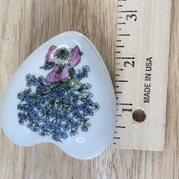 Vintage Takahgshi Trinket Box Forget Me Not Porcelain San Francisco 2.5" x 2" - Picture 12 of 13